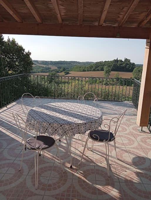 Maison De Village Avec Superbe Vue Cuq  Extérieur photo